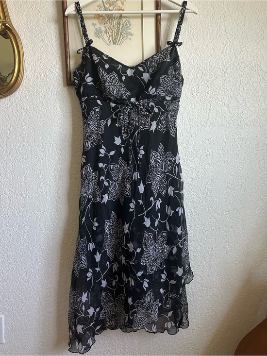 Dresses & Skirts - Y2K Black Floral Sundress